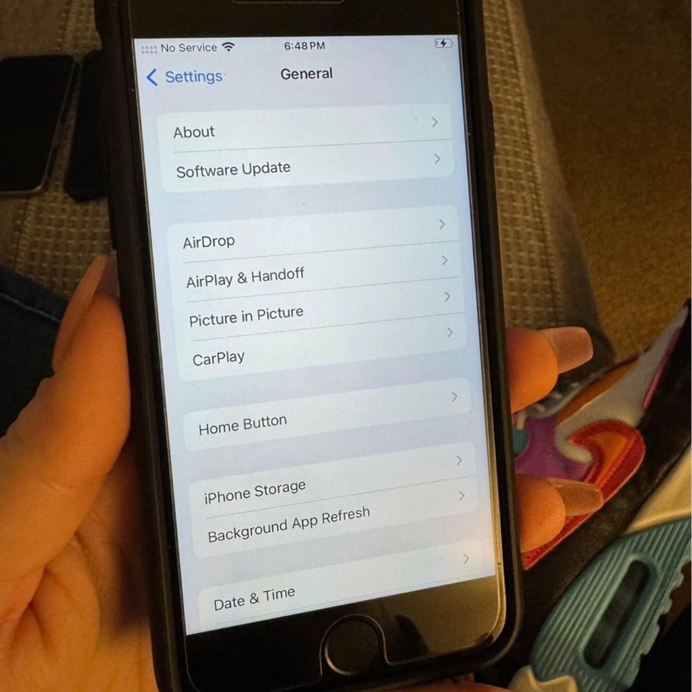 2023 iPhone SE 64GB Black